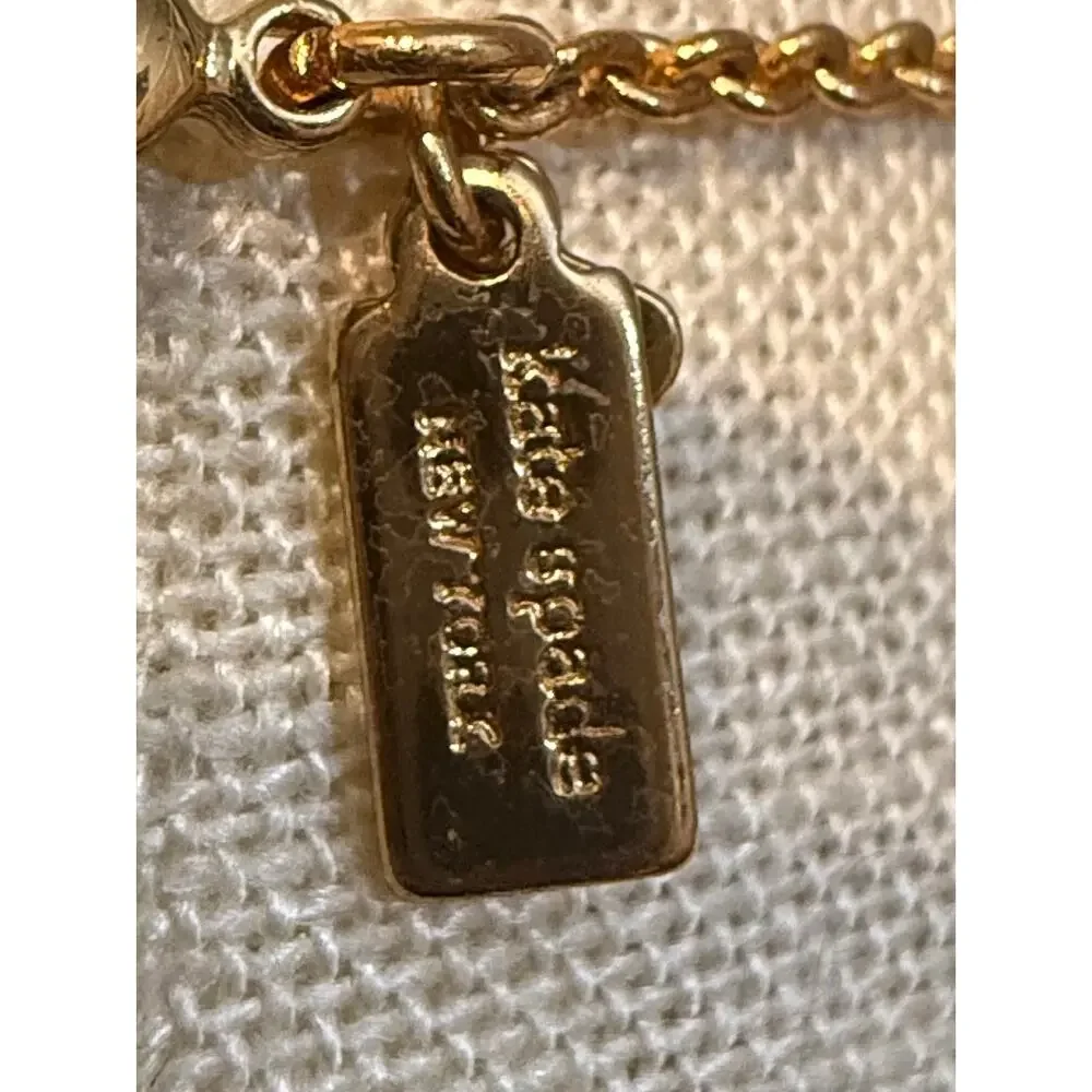 Copied - Monet Gold Tone Herringbone Pendant Necklace 16”